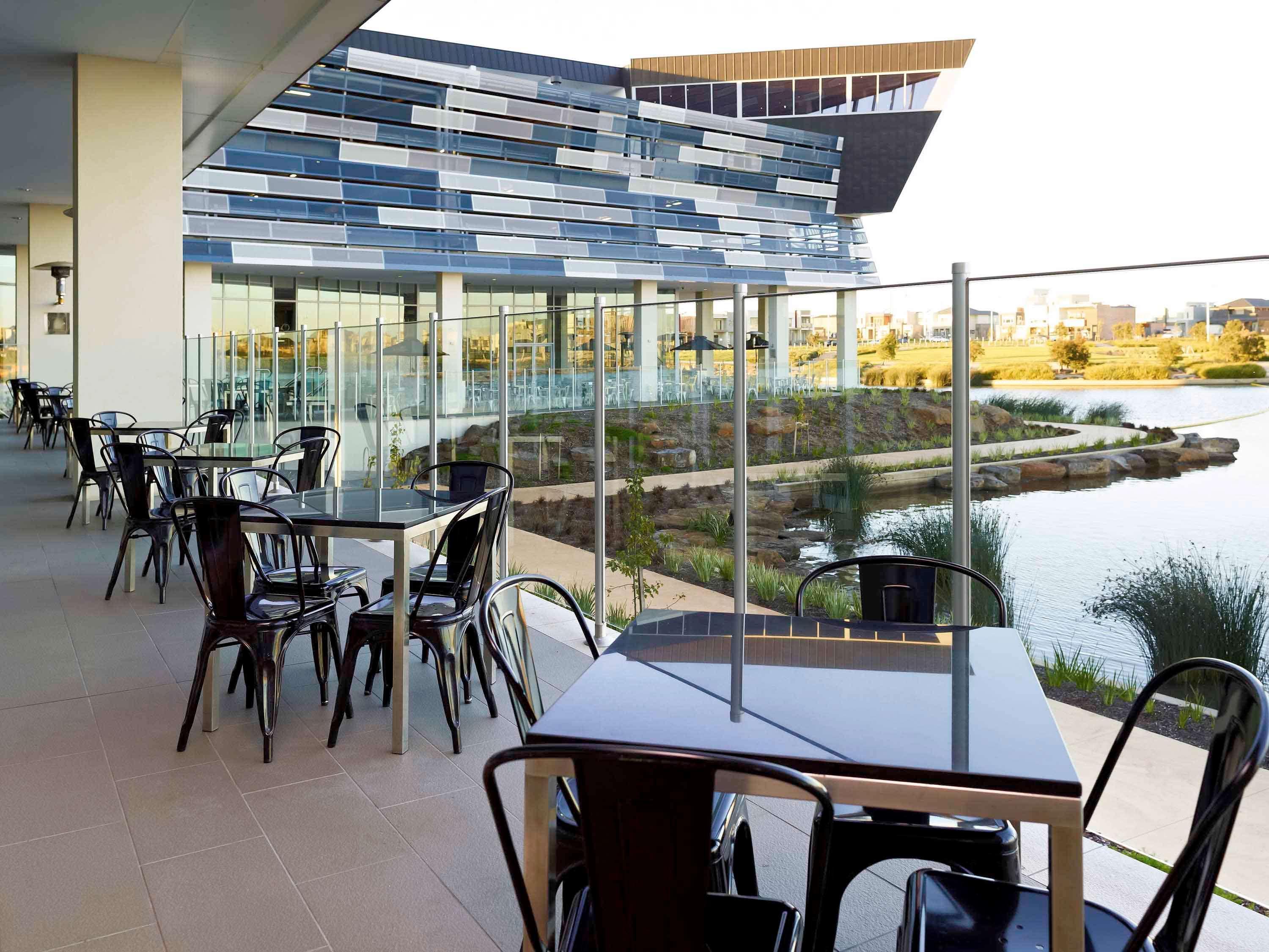 Mercure Melbourne Caroline Springs Exterior photo