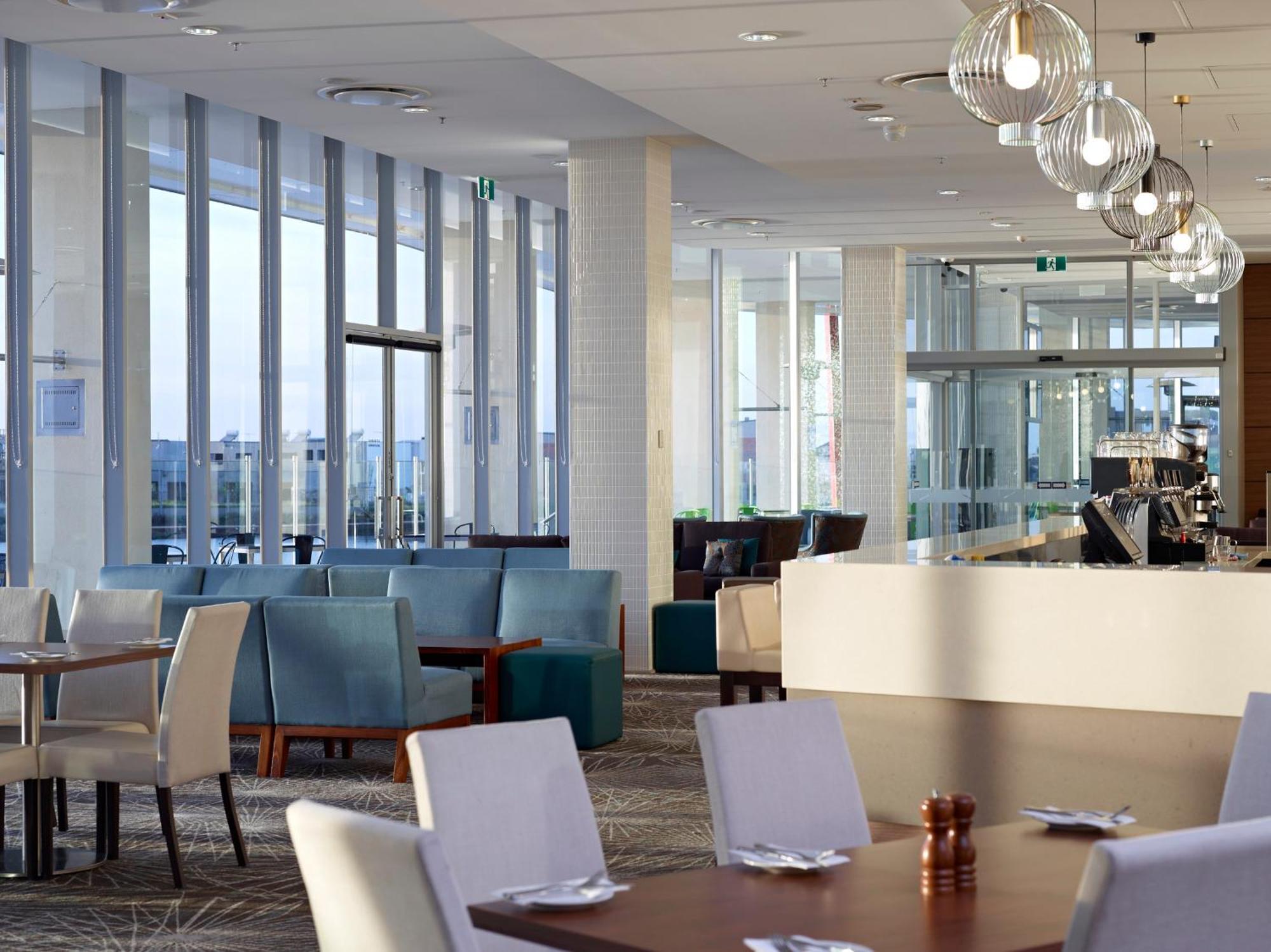 Mercure Melbourne Caroline Springs Exterior photo